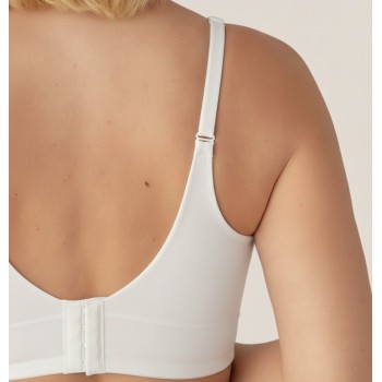 Elara ComfortFit® Supportive Shaping Wireless Bra - White 2
